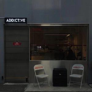 极品老师㧒开粉嫩小泬18p
