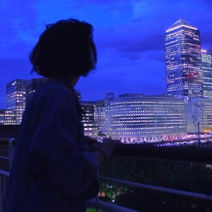 极品老师㧒开粉嫩小泬18p
